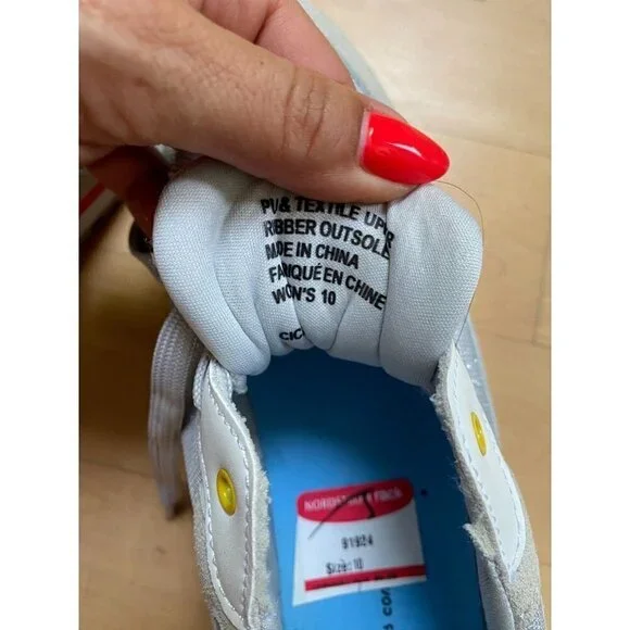 RELIGIOUS Comfort BNWOT sneaker women sz 10 colorblock lace up retro-inspired - Picture 6 of 7